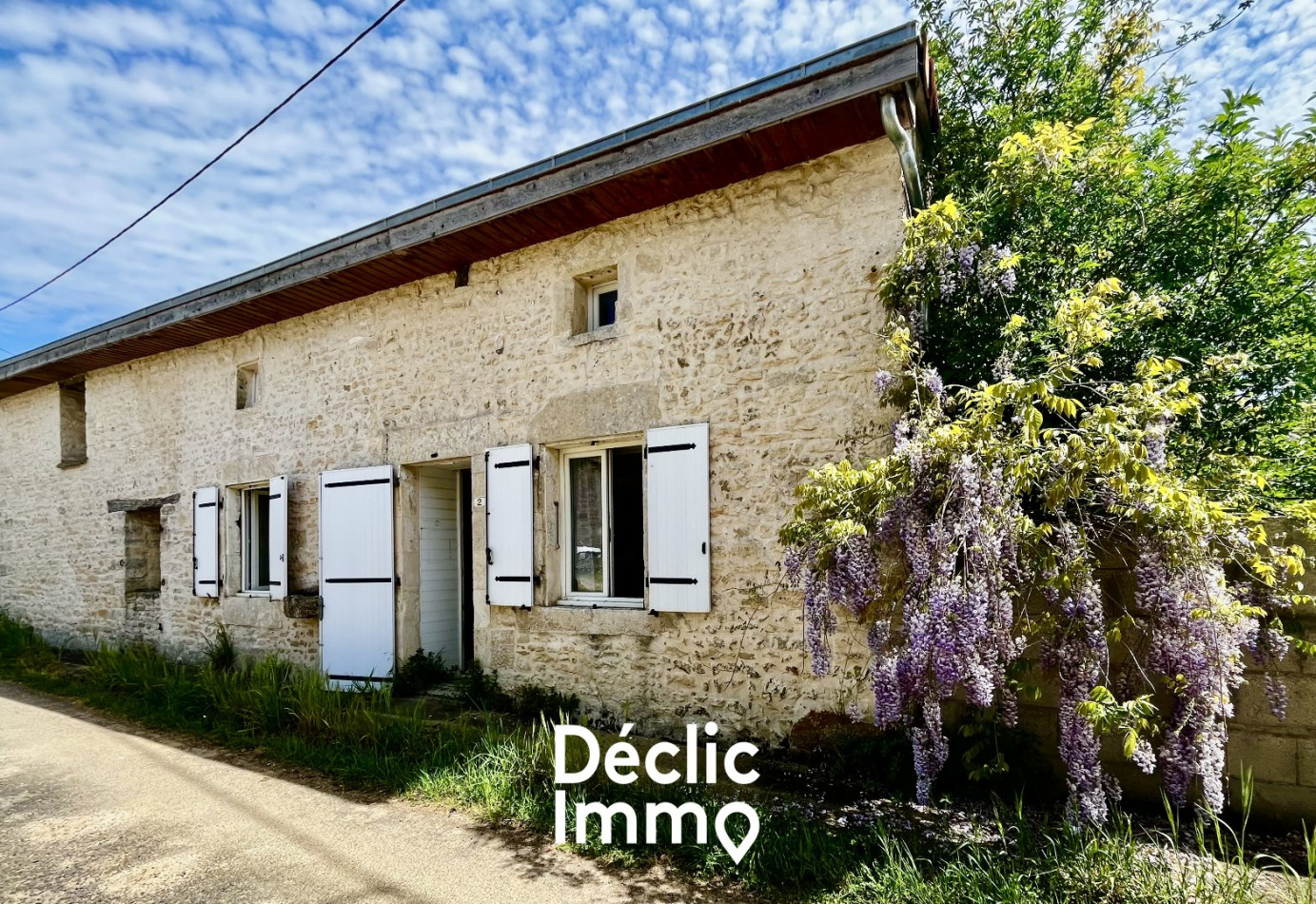 vente Maison Saint Sauvant - Photo 1