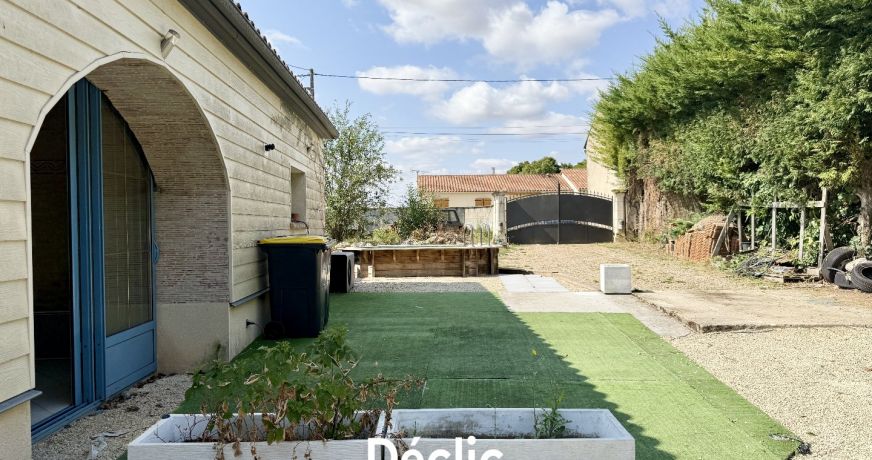 vente Maison en pierre Champigny En Rochereau