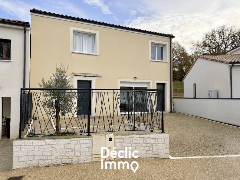 vente Maison Saint Benoit - Photo 1