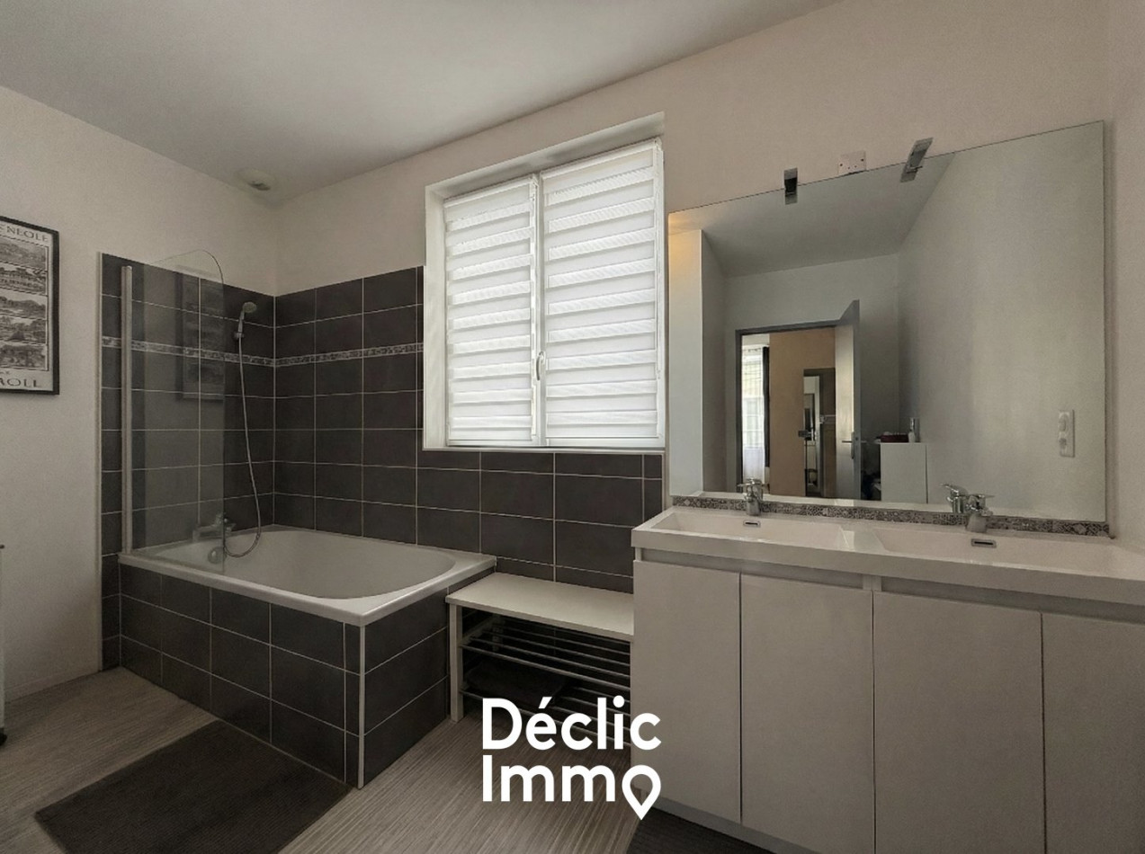 vente Maison de ville Neuville De Poitou - Photo 9