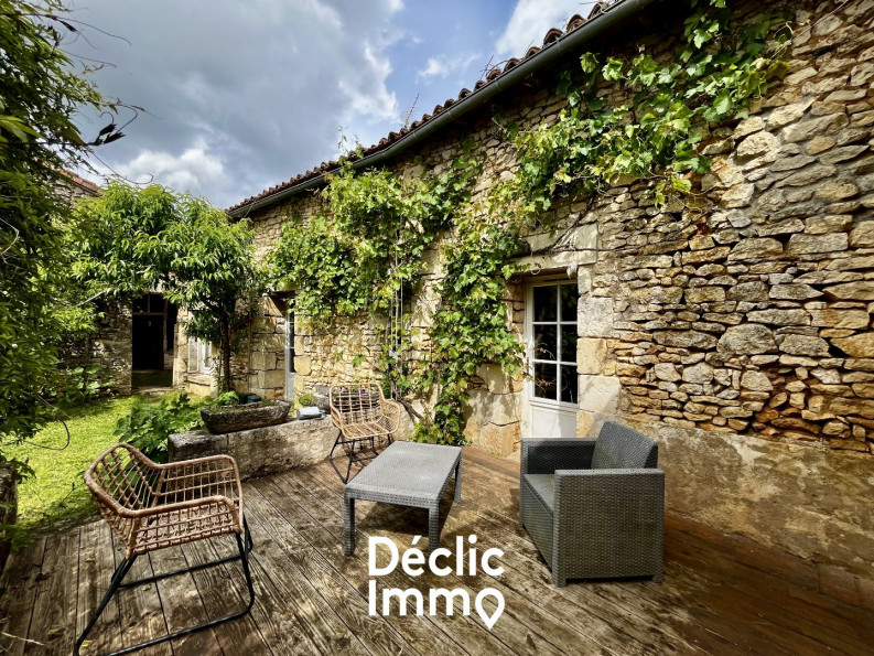 vente Maison de caractère Lavoux - Photo 1