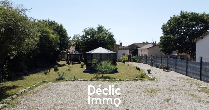 vente Maison de hameau Civray