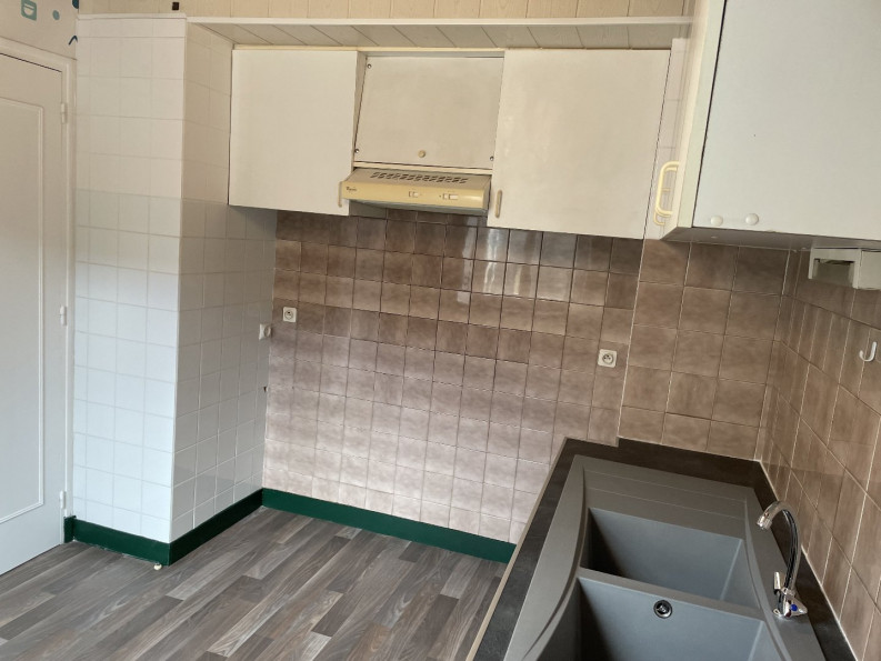 location Appartement Saint Yrieix La Perche - Photo 4