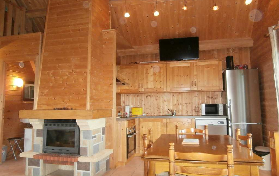 en location saisonnière Chalet en bois Chastreix - Photo 3