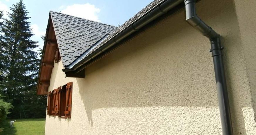 en location saisonnière Chalet en bois Chastreix