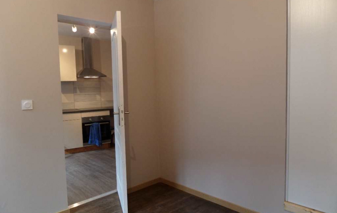 location Appartement rénové Saint Yrieix La Perche - Photo 1