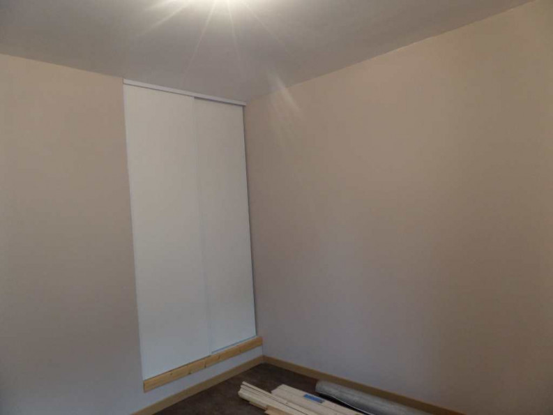 location Appartement rénové Saint Yrieix La Perche - Photo 2