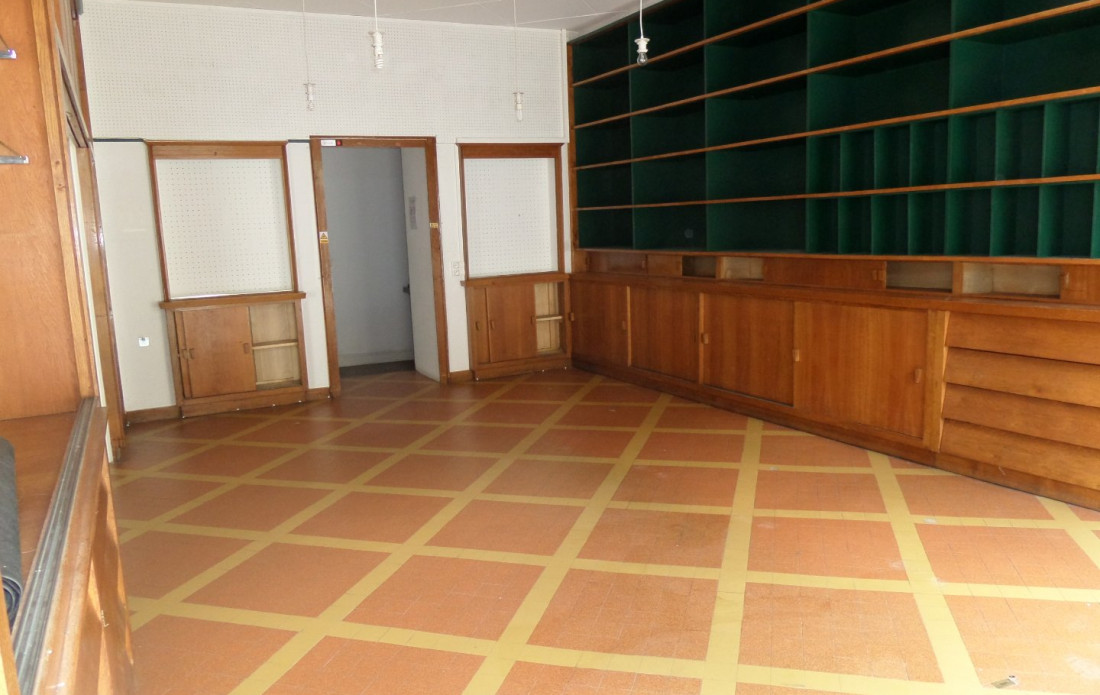 location Local commercial Saint Yrieix La Perche - Photo 1