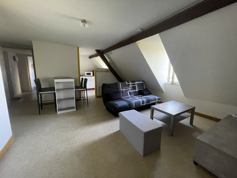 location Appartement en résidence Saint Yrieix La Perche - Photo 1