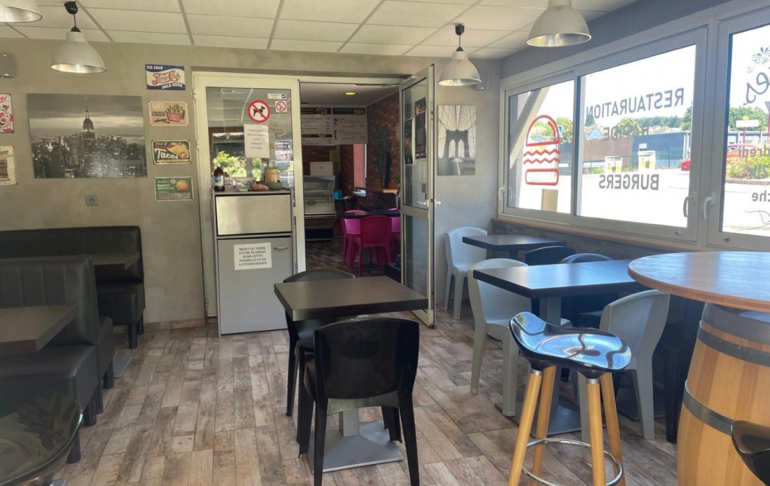 location Local commercial Saint Yrieix La Perche - Photo 3