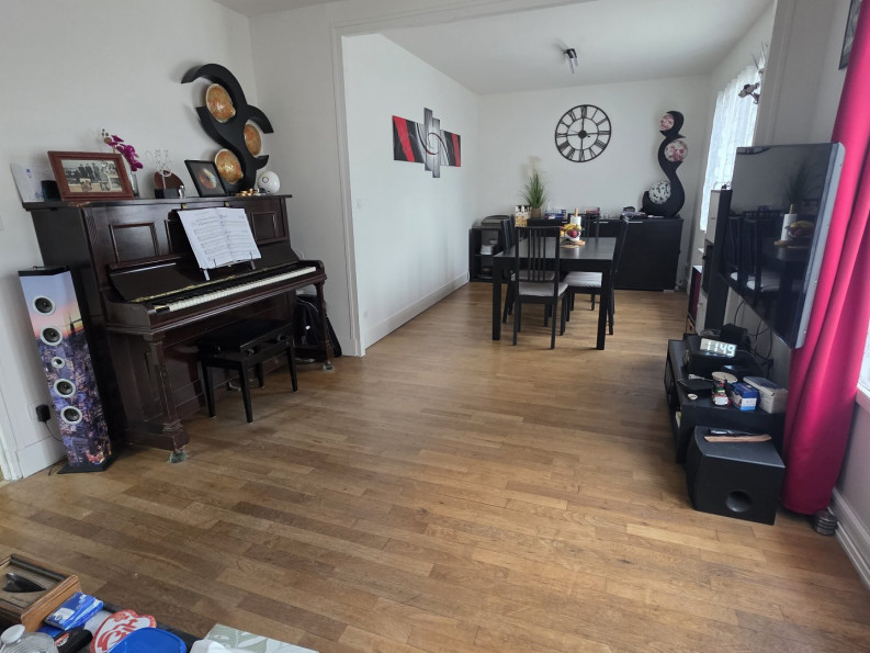 location Maison Saint Cheron - Photo 1