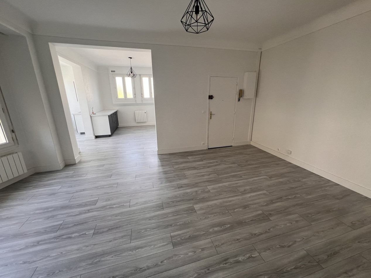 à louer Appartement Sainte Genevieve Des Bois - Photo 3