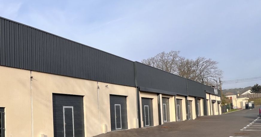 location Locaux d'activité Saint Cheron