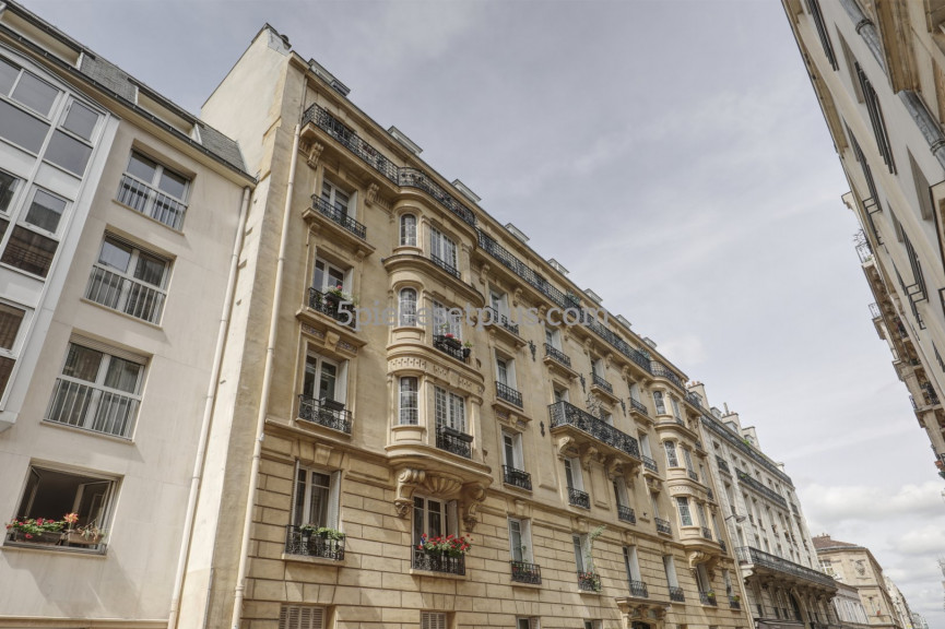 location Appartement bourgeois Paris 17eme Arrondissement