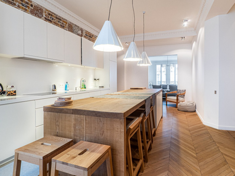 location Appartement bourgeois Paris 17eme Arrondissement - Photo 6