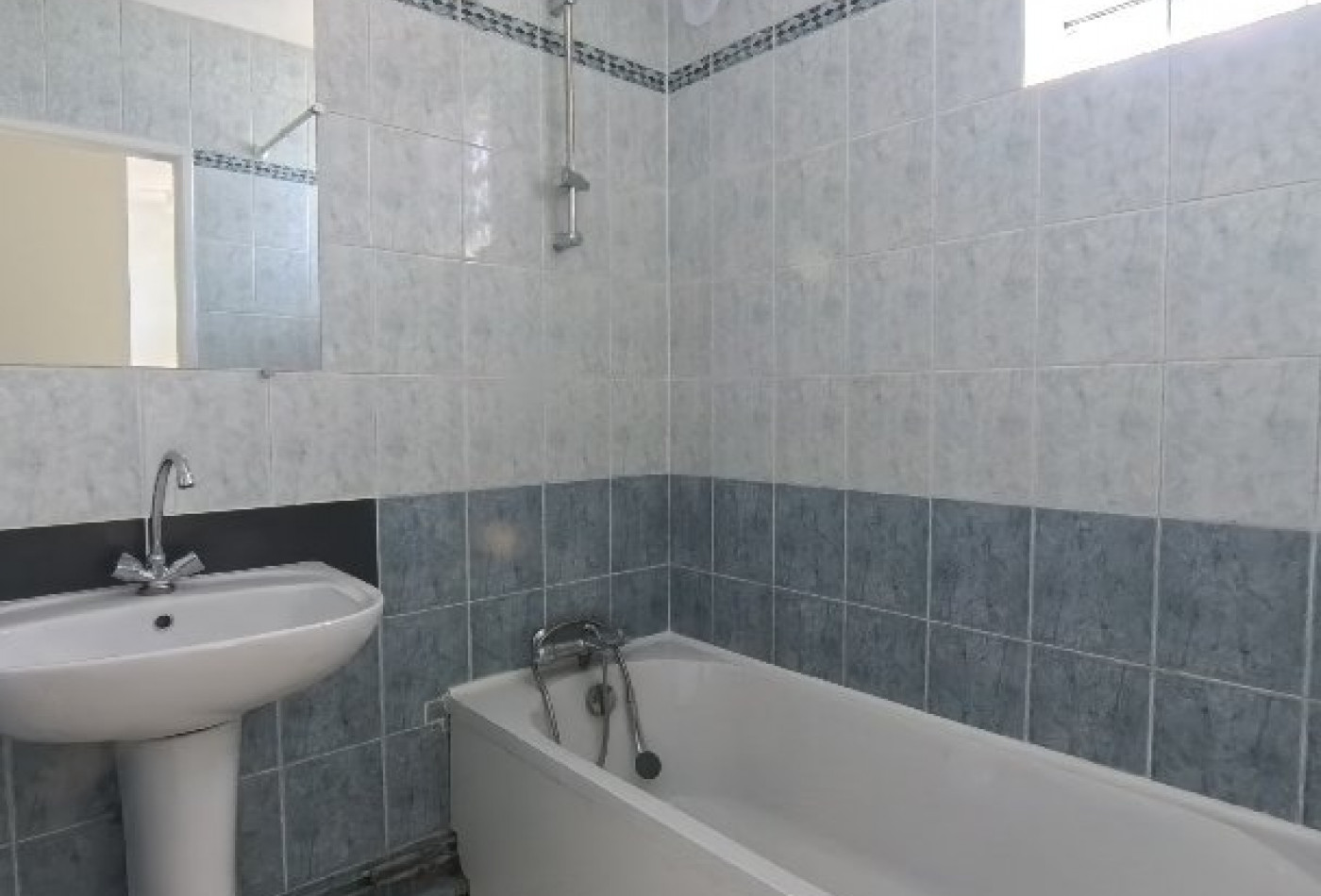 location Appartement Marolles En Brie - Photo 9