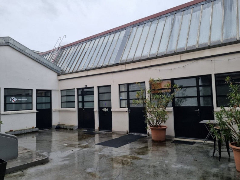 vente Local industriel Cachan - Photo 1