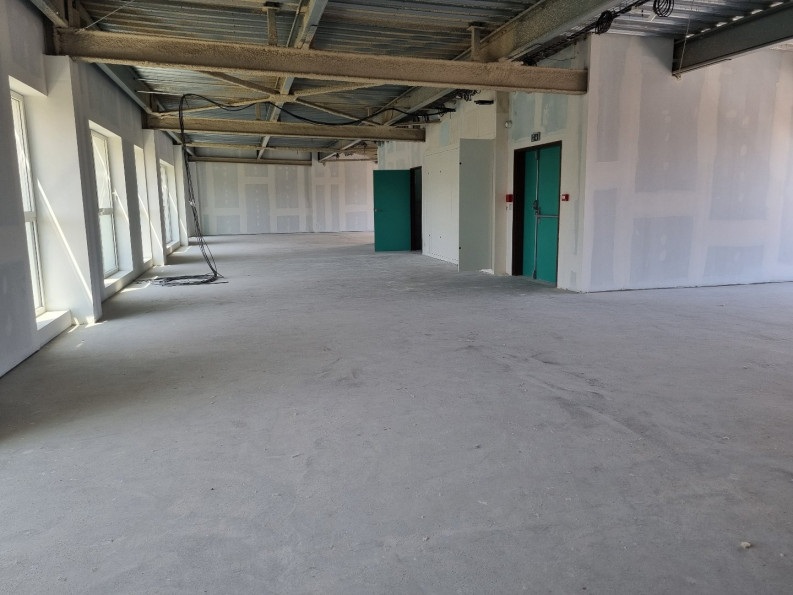 location Ateliers et bureaux Cachan - Photo 2