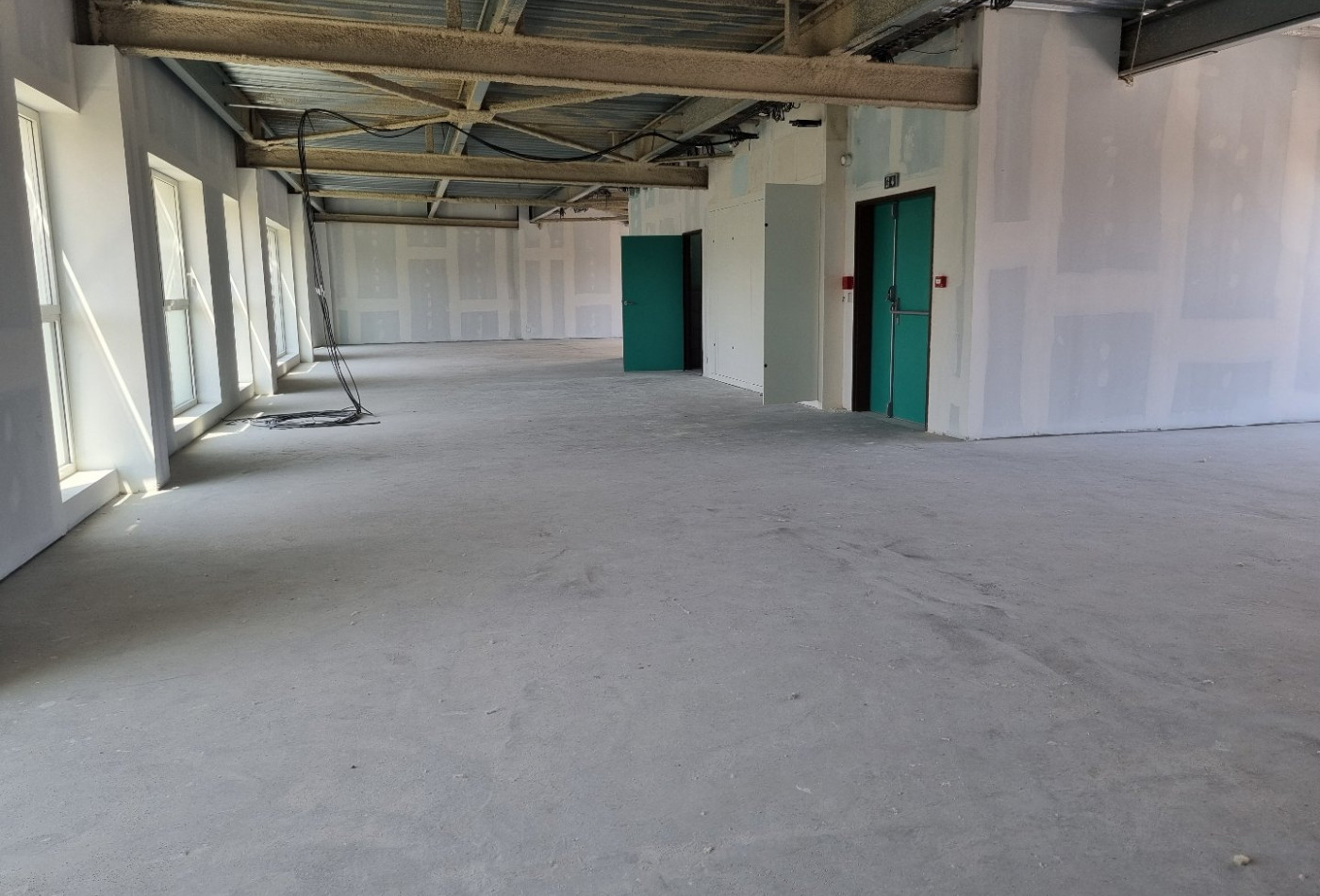 location Ateliers et bureaux Cachan - Photo 2