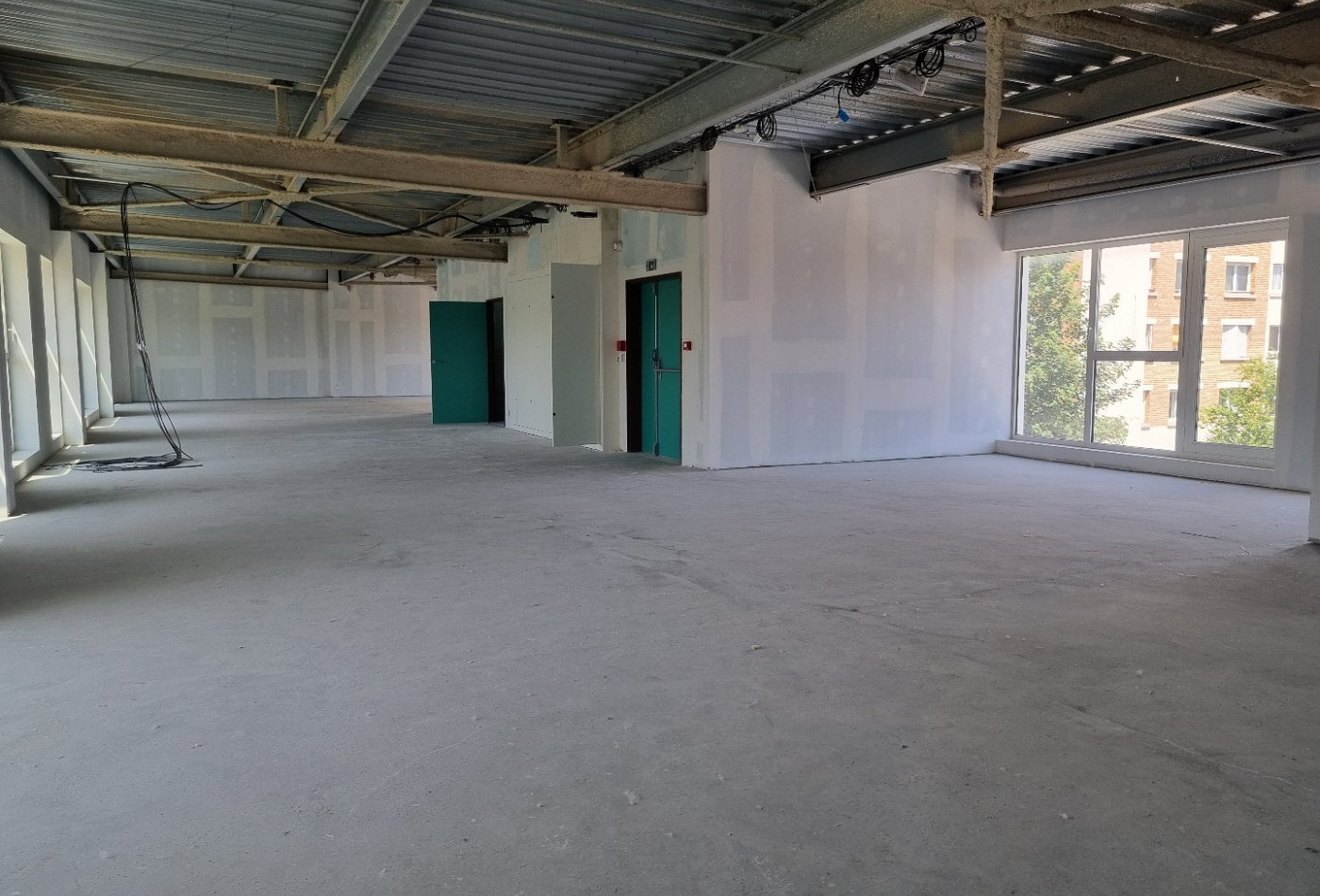 location Ateliers et bureaux Cachan - Photo 3