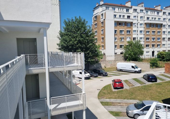à louer Ateliers et bureaux Cachan