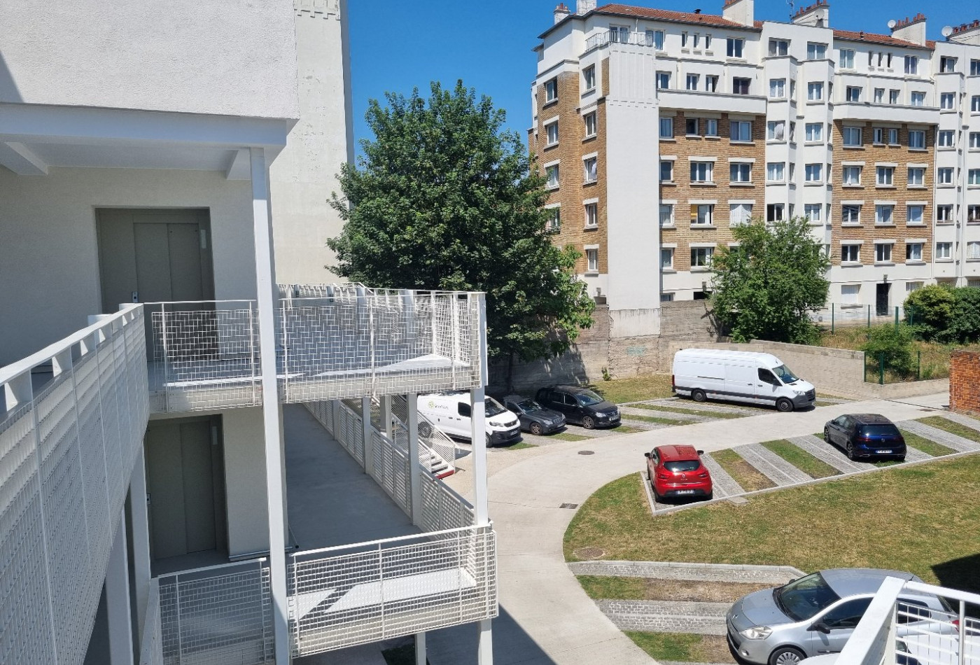 location Ateliers et bureaux Cachan - Photo 1