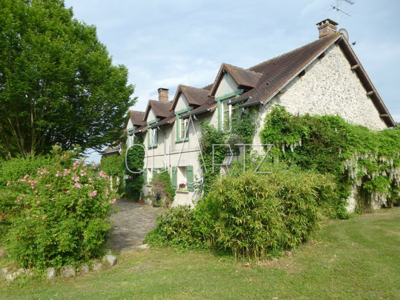 Maison 8 pièces 254 m²