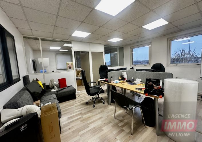 location Entrepots et bureaux Mery Sur Oise