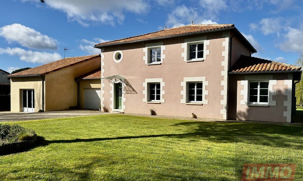 vente Nouaille Maupertuis