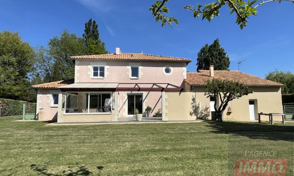 vente Nouaille Maupertuis