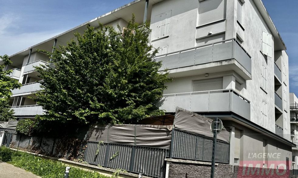 location Cergy