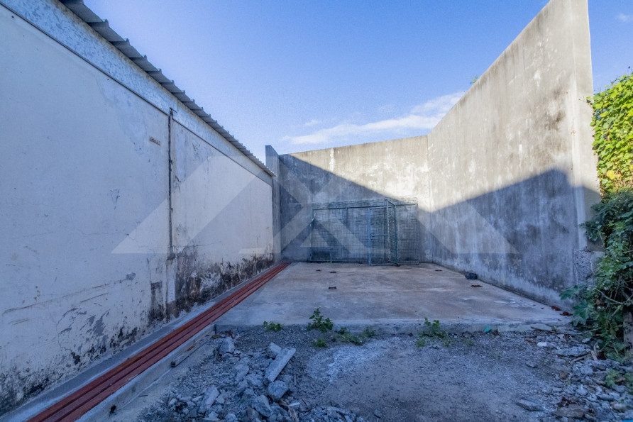 location Local commercial Saint Pierre - Photo 6