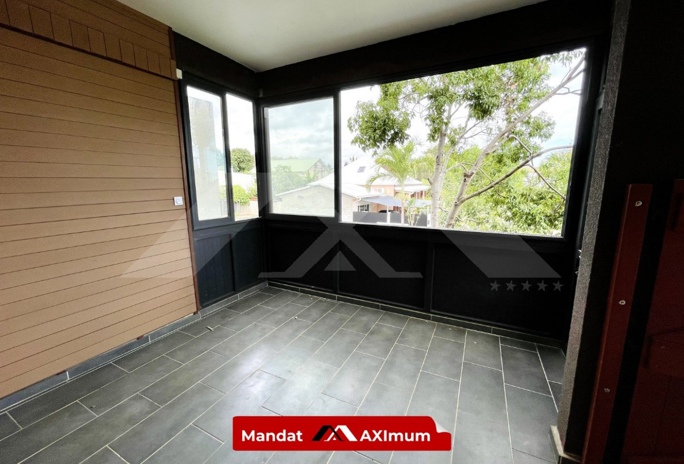 location Appartement Saint Pierre - Photo 5