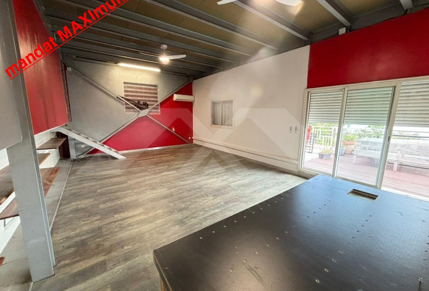 location Local commercial Le Tampon - Photo 1