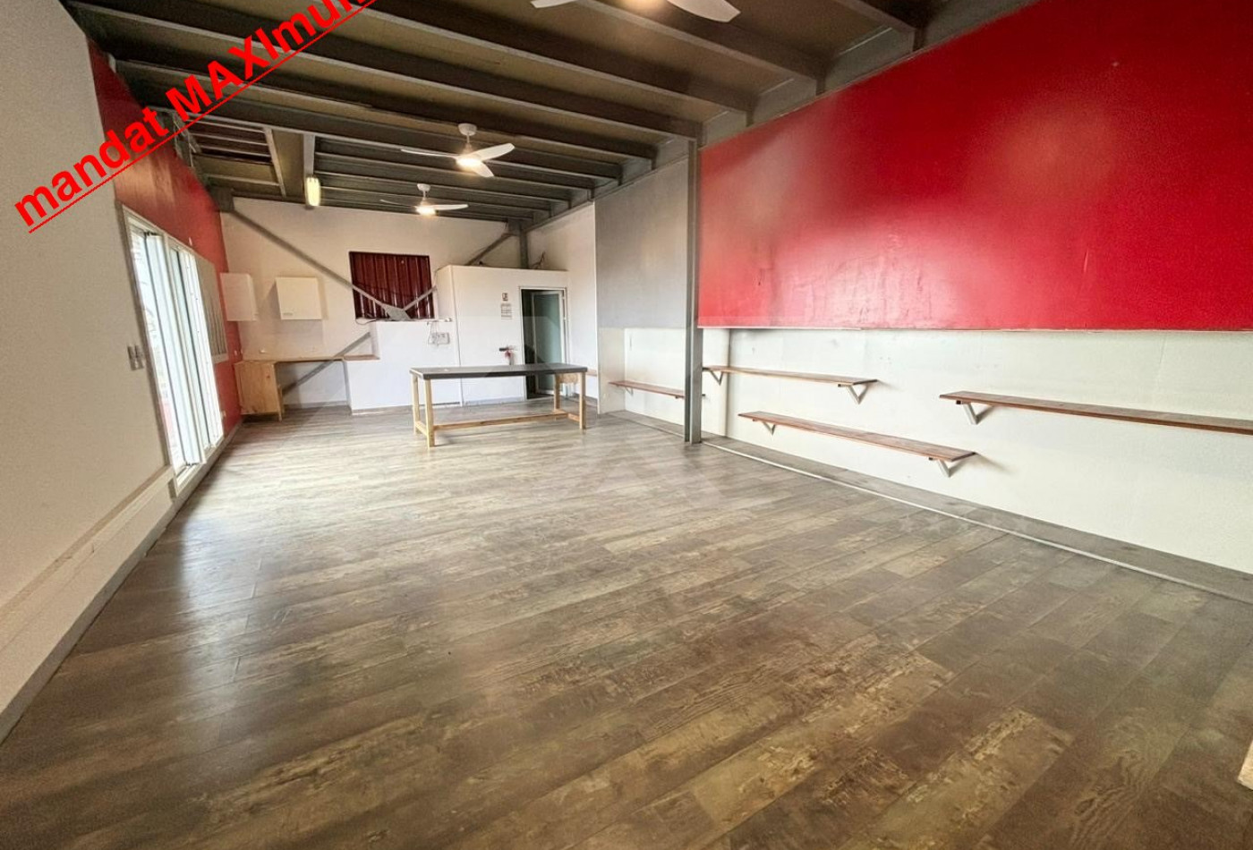 location Local commercial Le Tampon - Photo 3