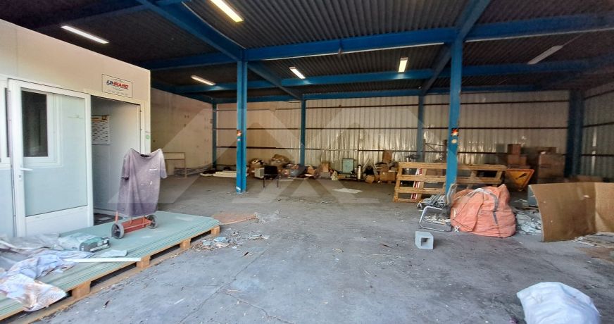 location Entrepot Le Port