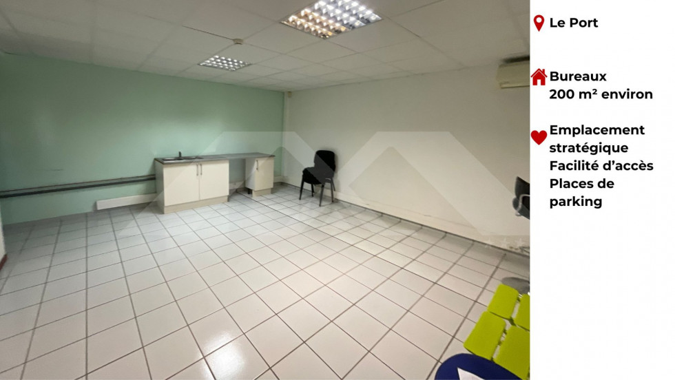 location Bureau Le Port - Photo 1