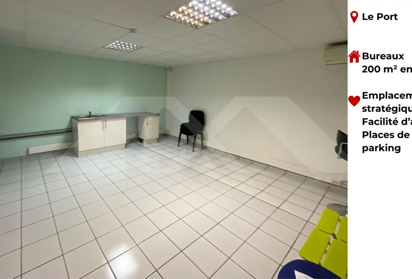 location Bureau Le Port - Photo 1