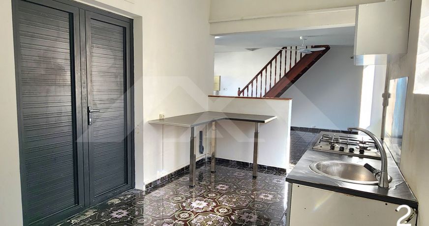 location Local commercial Saint Pierre