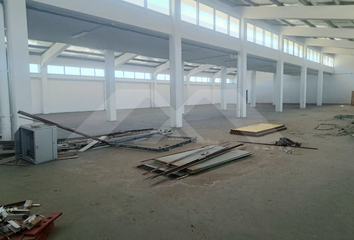 location Bureau Saint Pierre - Photo 2