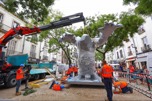 Le monstre a fait son grand retour place du grand marché Déclic immo