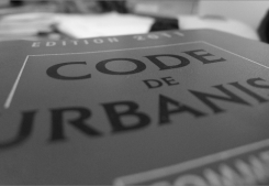 Non respect d'un permis de construire : quels risques ? Uzege immobilier