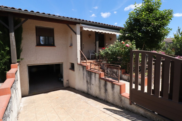 Maison à vendre à martres-tolosane 31220 : un trésor avec grand sous-sol et petit terrain Agence du cagire