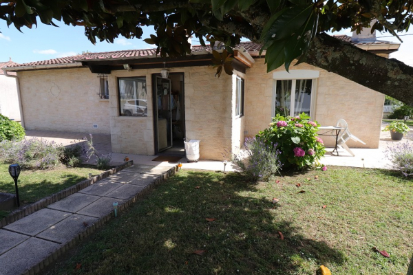 Maison de plain-pied à vendre à saint-martory 31360 : charme et confort au calme Agence du cagire