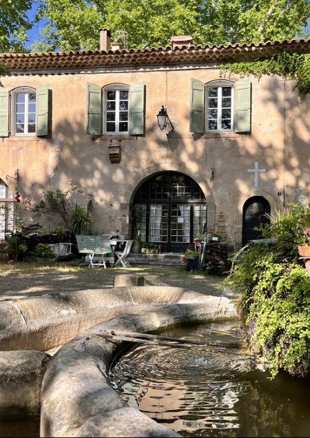 Immobilier de prestige dans l’arrière-pays héraultais : un luxe discret et authentique Agence galerie casanova