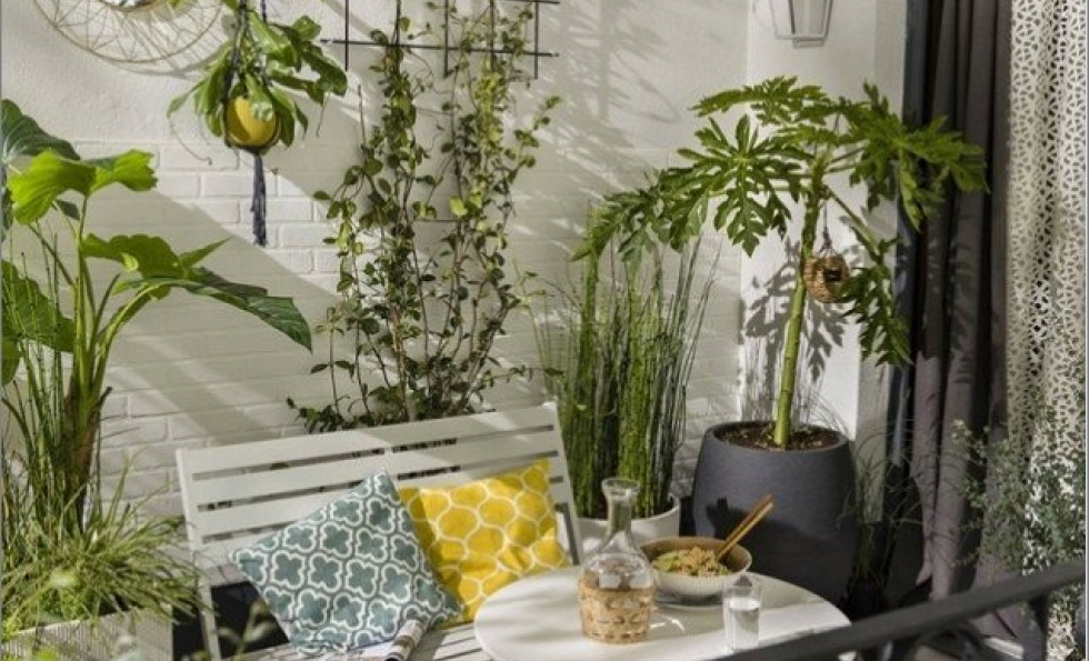 10 solutions gain de place pour aménager un petit balcon Abessan immobilier