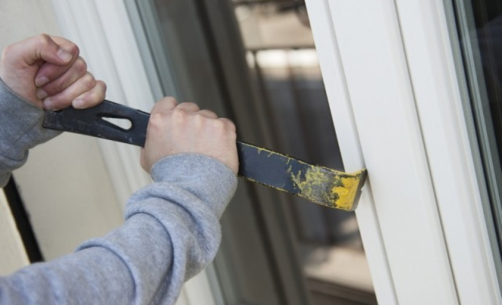 9 solutions pour sécuriser sa maison pendant les vacances Abessan immobilier