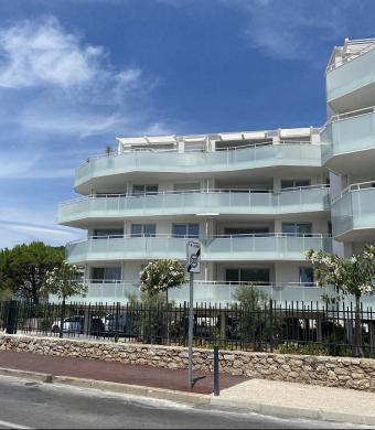 Félicitations à magali jaumard en particulier pour sa réactivité et son écoute Agence amarine