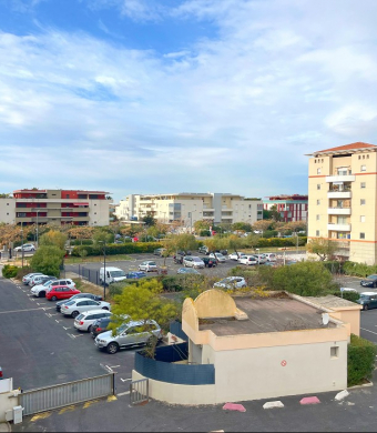 C’est vendu ! résidence port saint clair rive droite à sète Agence amarine