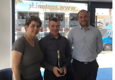 Heureux acquéreurs à marseillan-plage S'antoni immobilier